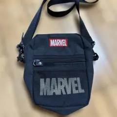 MARVEL ブラック ショルダーバッグ