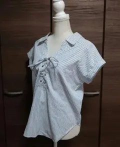 美品☆編み上げストライプ柄シャツ ブルー