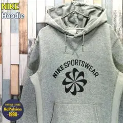 NIKE　ナイキ　パーカー　風車　ワンポイント刺繍ロゴ　デカロゴ