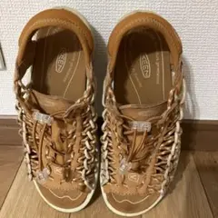 KEEN ユニーク　24センチ