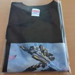 サンリオ＆シンカリオン柄Tシャツ・裏サンリオ柄ＴシャツですＭサイズ。