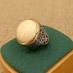 Item thumbnail for item b9f73a02-0b40-4648-a720-4de0e61b7580