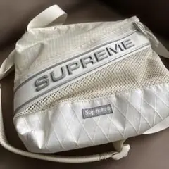 Item thumbnail for item f07e4c6b-f3c4-4b82-a23c-bc3a1048c24e