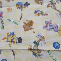 スージーズー柄生地