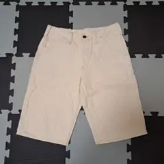 HGT クリーム色 ショートパンツ