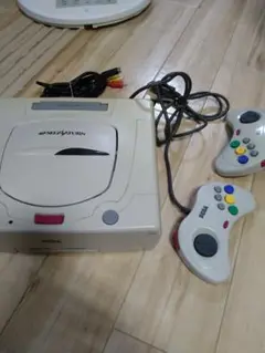 セガサターン 本体 コントローラー2個付きジャンク品
