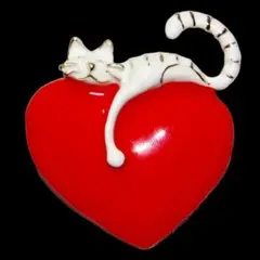 送料無料　猫　シロネコ　ねこ　ハート　ブローチ　ピンブローチ　ピンバッジ　ピンズ