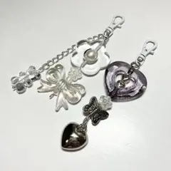 10/1値上げ白黒花ビーズキーホルダーコレクトブックkpopハンドメイドy2k