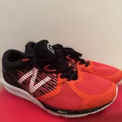 New Balance hanzo シューズ レッド/黒　27