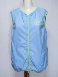 PEARLY GATES パーリーゲイツ　サックスブルーで薄手のジップベスト 0