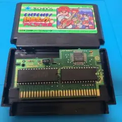 ファミコンソフト　いけいけ！熱血ホッケー部「すべってころんで大乱闘」