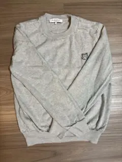 MAISON KITSUNE グレー ニットセーター
