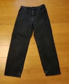 ユニクロ　ワイドフィットジーンズ　ブラック