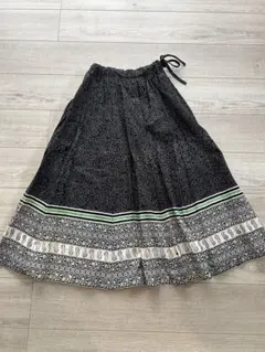 難あり　インド製　ペイズリーフレアロングスカート　コットン　花柄　ブラック