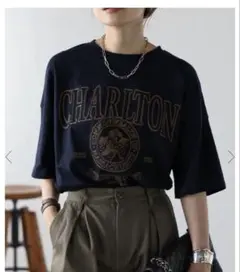 美品　CHARLTON刺繍ロゴTシャツ　ボンジュールサガン　Tシャツ