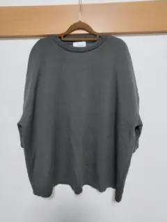 試着のみ 美品 CIASENSE グレー Tシャツ
