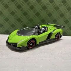 【訳あり激安品】トミカ　ランボルギーニヴェネーノ　パールグリーン　セブンイレブン