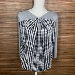 (株)アダストリア Tシャツ Mサイズ 灰色 グレー チェック レーヨン 長袖