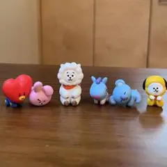 BT21 ハグコット 6種類　BTS ガチャガチャ