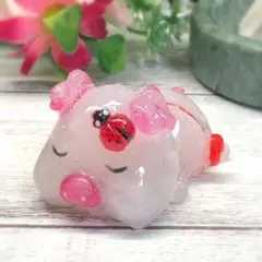 ピクニックぶたさん♥️オルゴナイト