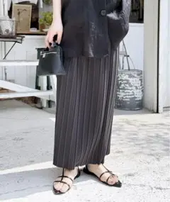 専用です❣️reca チャコールグレー プリーツロングスカート