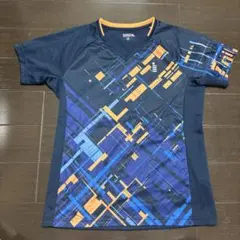GOSEN グラフィックTシャツ