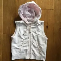 BeBe レースフリル付きパーカーベスト　薄ピンク　90