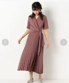 アルシーヴ　カシュクールプリーツワンピース