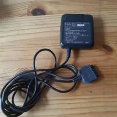 ドコモ　ガラケー充電器 ACアダプタ　N003 JFB