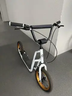 スクーターバイク、キックボード
