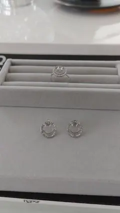 スマイルビジューピアス リングセット!