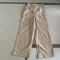 パラスパレスのパンツ