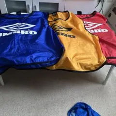 UMBRO 練習用ビブス 3点セット