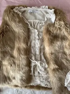 希少✿︎Chloe♥︎クロエ ファーベスト ジレ ベージュ