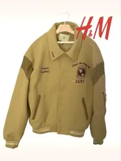 H&M ベージュ スタジャン