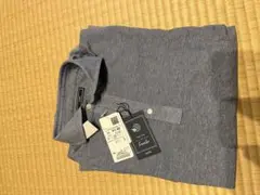 SHIPSグレーのポロシャツ