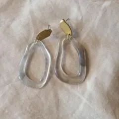 クリア ダングルピアス