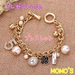 ゴールド ブレスレット ゴージャス チャーム プレゼントにも 4連ブレスレット