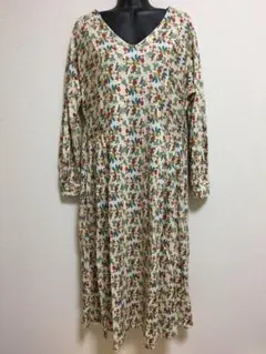 未使用 ホコモモラ 花柄 カットソー ワンピース イトキン