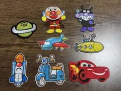 アニメキャラクター刺繍ワッペン8個セット