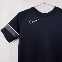 【ナイキ】NIKE　キッズ 140 ドライフィット　刺繍ロゴ　スウォッシュ 黒