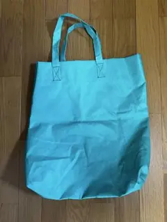 トートバッグ　エメラルドグリーン　SHIPSで購入