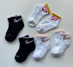 新品　Nike キッズ 　可愛い　ソックス　5足セット