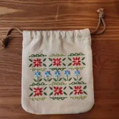 ハンドメイド刺繍の袋巾着 お花の刺繍が可愛い