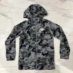 Item thumbnail for item 8cf9e826-b4bb-4445-adb9-577a6e5e08da