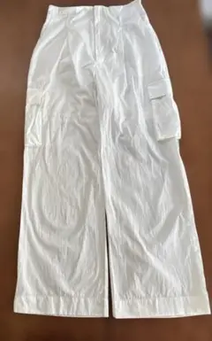 夏パンツ　マウジー　MOUSSY ホワイト　カーゴパンツ　ワイドパンツ