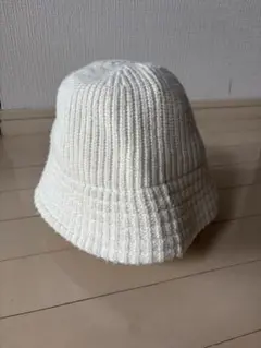GU ホワイト バケットハット