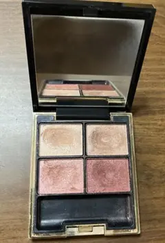 SUQQU デザイニング カラー アイズ 04絢撫子