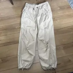 ベージュ チノパン ゴムウエスト