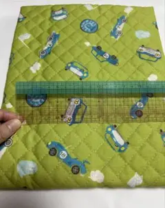 86.キルティング＊生地＊車柄＊106×50cm
